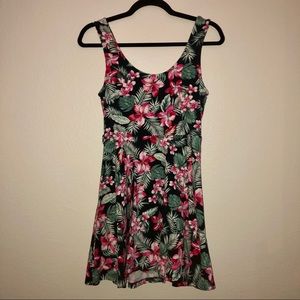 Forever 21 Floral Print Dress Size Medium